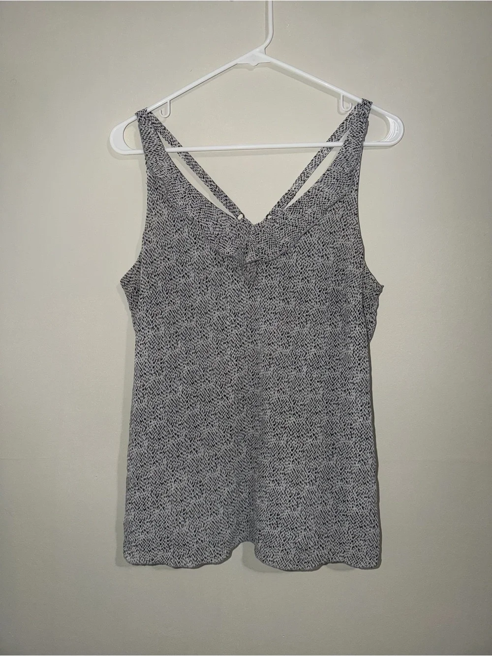 CAbi Women’s Small Black White Speckled Ruffle Neck Tank Top